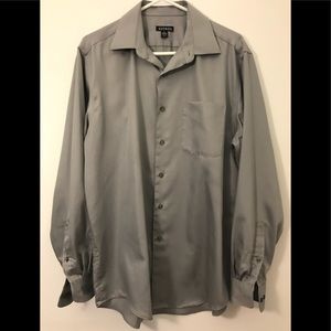 Men’s medium dress shirt